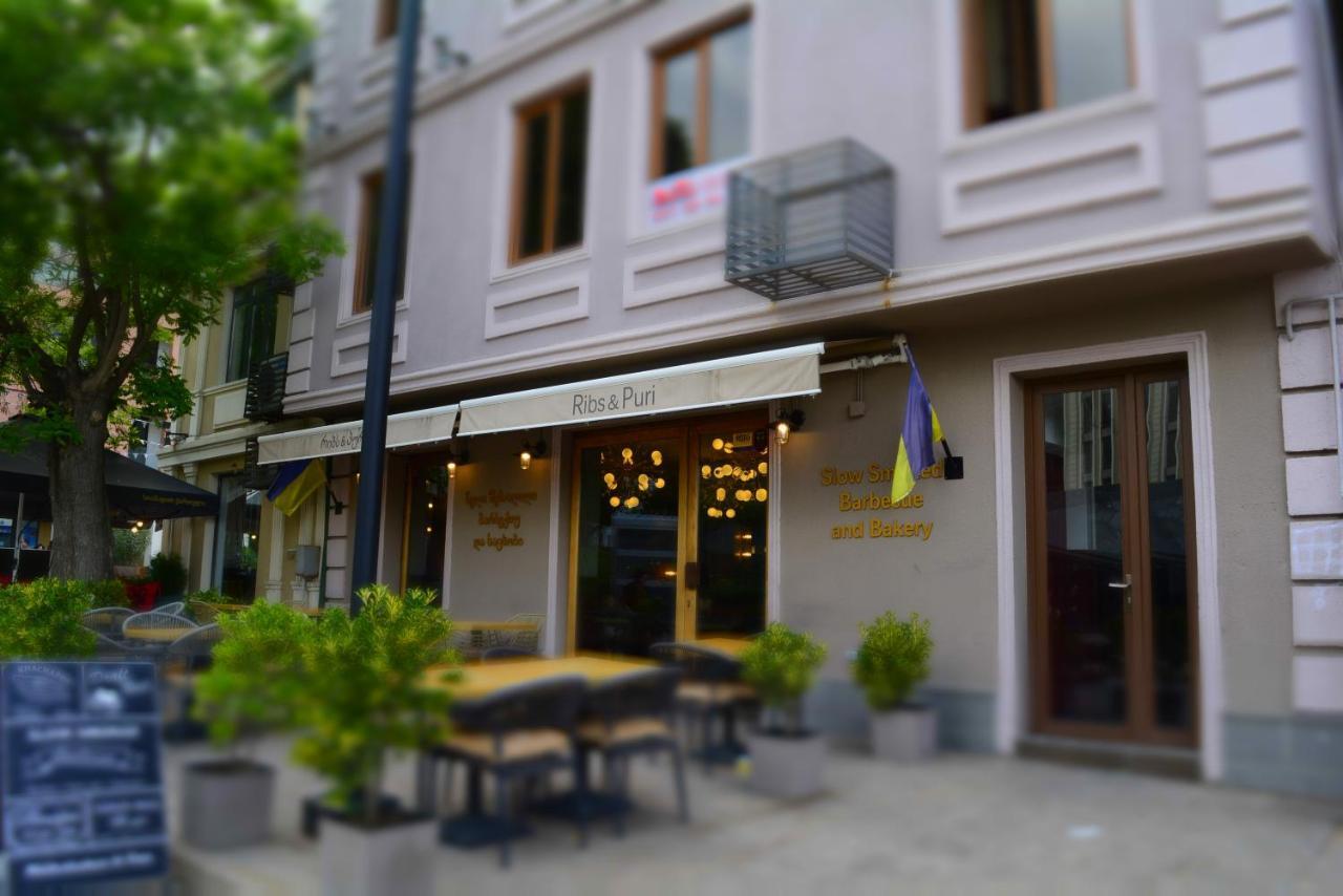 Apartment Near Pirimze Tbilisi Exterior foto